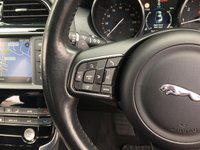 USED 2016 66 JAGUAR XE 2.0 PRESTIGE 4d 161 BHP 