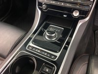 USED 2016 66 JAGUAR XE 2.0 PRESTIGE 4d 161 BHP 