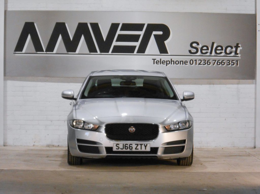 USED 2016 66 JAGUAR XE 2.0 PRESTIGE 4d 161 BHP 