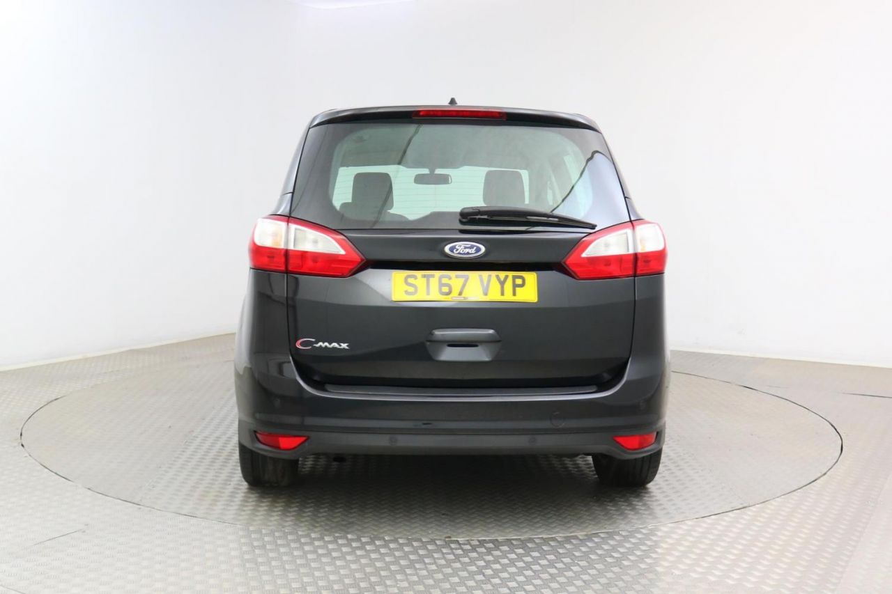 18 Ford Grand C Max Zetec Tdci 9 999