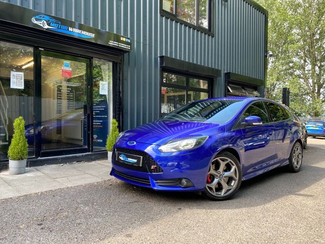 2014 14 Ford Focus 2.0 ST-2 5d 247 BHP