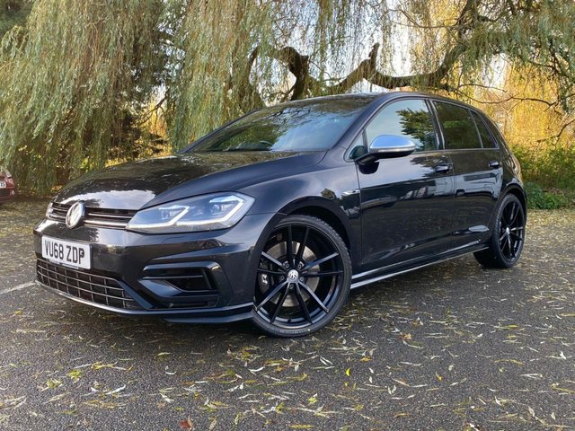 View our VOLKSWAGEN GOLF