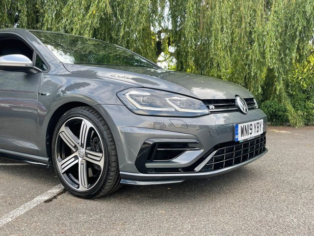 View our VOLKSWAGEN GOLF