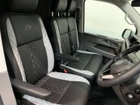USED 2021 21 VOLKSWAGEN T6 TRANSPORTER |NO 21| 2.0 T30 SWB TDI P/V HIGHLINE 110 BHP **IN STOCK NOW**