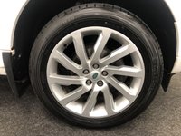 USED 2011 61 LAND ROVER FREELANDER LAND ROVER FREELANDER 2 2.2 SD4 4X4 AUTO HSE ***FUJI WHITE*** FREE UK DELIVERY*VIDEO AVAILABLE* FINANCE ARRANGED* PART EX*HPI CLEAR