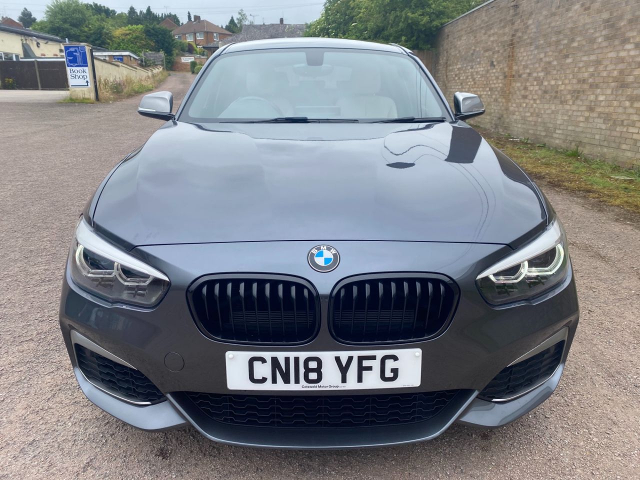 18 Bmw 1 Series M140i Shadow Edition 24 499