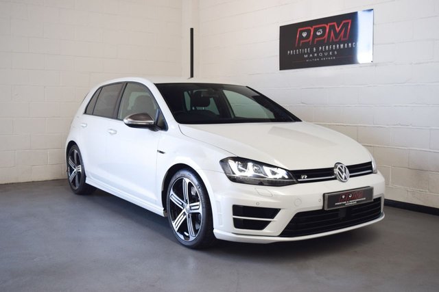 View our VOLKSWAGEN GOLF