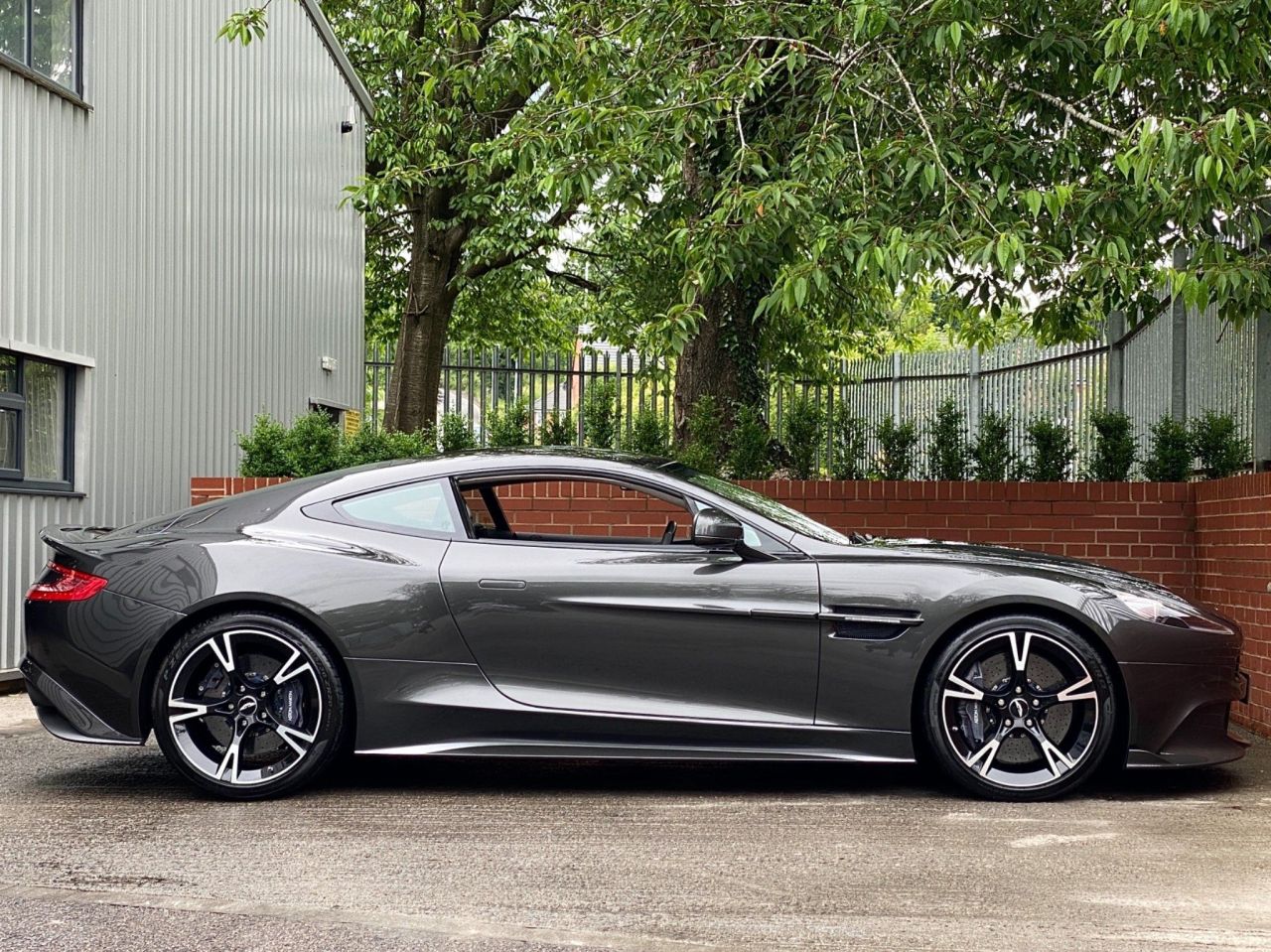 2018 18 ASTON MARTIN VANQUISH 6.0 V12 S T-TronIII 2dr (2+2)