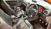 USED 2009 59 FORD FOCUS 2.5 ST-3 3d 223 BHP * PRIVACY GLASS * REVERSING CAMERA * BLUETOOTH * HEATED LEATHER FRONT SEATS * 18 INCH ALLOY WHEELS *
