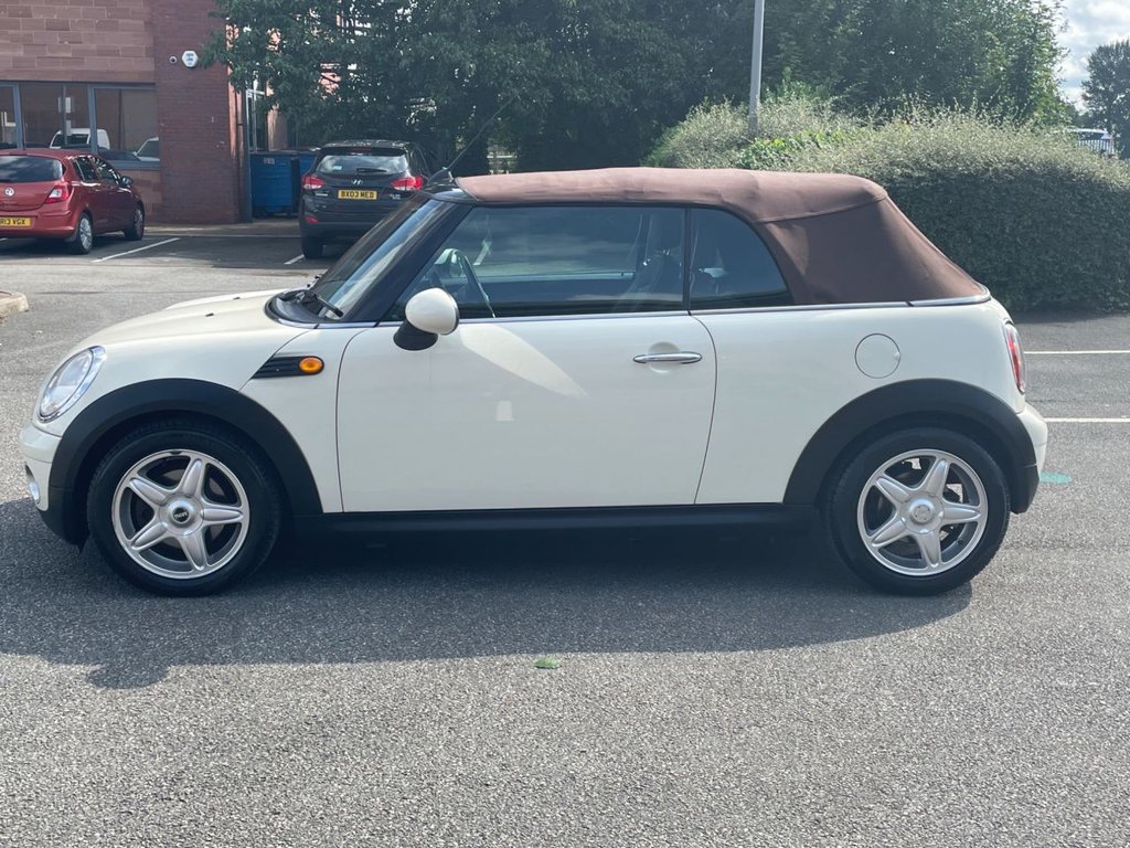09 Mini Convertible Cooper 3 595