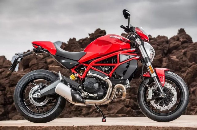 2017 17 Ducati Monster 797 +