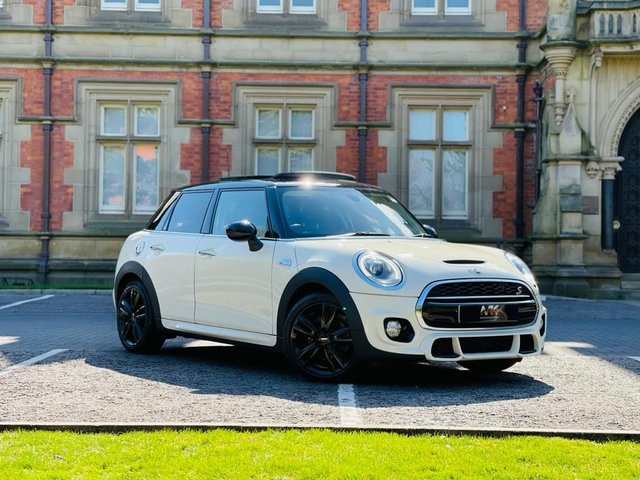2017 67 MINI Hatch Cooper 2.0 COOPER S 5d 189 BHP