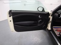 USED 2014 63 MINI COUPE 1.6 COOPER 2d 120 BHP WHITE COOPER COUPE WITH PEPPERPACK AND TWIN SPOKE ALLOY WHEELS AS FITTED FACTORY EXTRAS PLUS FULL BLUETOOTH PHONE WITH USB AUDIO THIS CAR IS QUITE SPECIAL