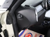 USED 2014 63 MINI COUPE 1.6 COOPER 2d 120 BHP WHITE COOPER COUPE WITH PEPPERPACK AND TWIN SPOKE ALLOY WHEELS AS FITTED FACTORY EXTRAS PLUS FULL BLUETOOTH PHONE WITH USB AUDIO THIS CAR IS QUITE SPECIAL