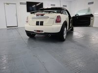 USED 2014 63 MINI COUPE 1.6 COOPER 2d 120 BHP WHITE COOPER COUPE WITH PEPPERPACK AND TWIN SPOKE ALLOY WHEELS AS FITTED FACTORY EXTRAS PLUS FULL BLUETOOTH PHONE WITH USB AUDIO THIS CAR IS QUITE SPECIAL