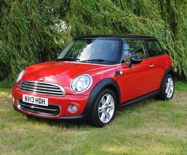 2013 13 MINI Hatch Cooper 1.6 COOPER 3d 122 BHP