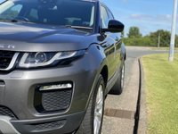 USED 2015 65 LAND ROVER RANGE ROVER EVOQUE 2.0 TD4 SE TECH 5d 177 BHP 4WD AUTO Black Pack Sat Nav Leather