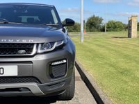 USED 2015 65 LAND ROVER RANGE ROVER EVOQUE 2.0 TD4 SE TECH 5d 177 BHP 4WD AUTO Black Pack Sat Nav Leather