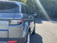 USED 2015 65 LAND ROVER RANGE ROVER EVOQUE 2.0 TD4 SE TECH 5d 177 BHP 4WD AUTO Black Pack Sat Nav Leather