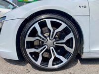 USED 2010 10 AUDI R8 5.2 SPYDER V10 QUATTRO 2d 518 BHP 