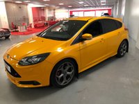 USED 2013 13 FORD FOCUS 2.0 ST-3 5d 247 BHP * LOW MILES * NICE SPEC * HEATED  FRONT SEATS * LEATHER TRIM * PRIVACY GLASS * CLIMATE CONTROL * PARKING SENSORS * 18 INCH ALLOY WHEELS *