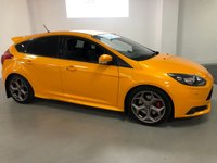 USED 2013 13 FORD FOCUS 2.0 ST-3 5d 247 BHP * LOW MILES * NICE SPEC * HEATED  FRONT SEATS * LEATHER TRIM * PRIVACY GLASS * CLIMATE CONTROL * PARKING SENSORS * 18 INCH ALLOY WHEELS *