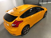 USED 2013 13 FORD FOCUS 2.0 ST-3 5d 247 BHP * LOW MILES * NICE SPEC * HEATED  FRONT SEATS * LEATHER TRIM * PRIVACY GLASS * CLIMATE CONTROL * PARKING SENSORS * 18 INCH ALLOY WHEELS *
