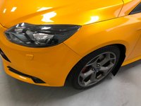 USED 2013 13 FORD FOCUS 2.0 ST-3 5d 247 BHP * LOW MILES * NICE SPEC * HEATED  FRONT SEATS * LEATHER TRIM * PRIVACY GLASS * CLIMATE CONTROL * PARKING SENSORS * 18 INCH ALLOY WHEELS *