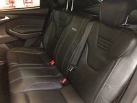 USED 2013 13 FORD FOCUS 2.0 ST-3 5d 247 BHP * LOW MILES * NICE SPEC * HEATED  FRONT SEATS * LEATHER TRIM * PRIVACY GLASS * CLIMATE CONTROL * PARKING SENSORS * 18 INCH ALLOY WHEELS *