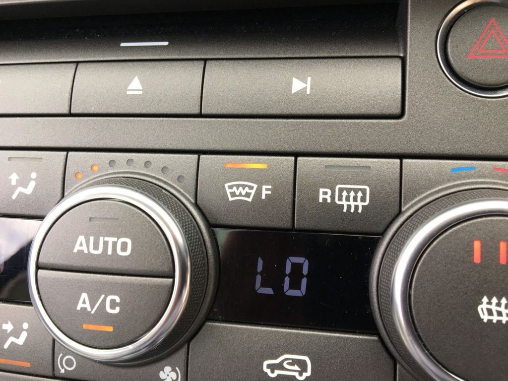 USED 2014 63 LAND ROVER RANGE ROVER EVOQUE 2.2 SD4 PRESTIGE 5d 190 BHP AUTO 