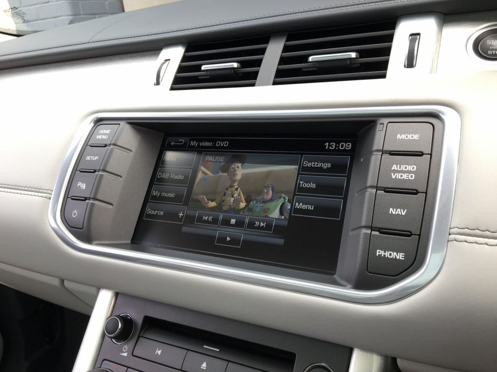 USED 2014 63 LAND ROVER RANGE ROVER EVOQUE 2.2 SD4 PRESTIGE 5d 190 BHP AUTO 