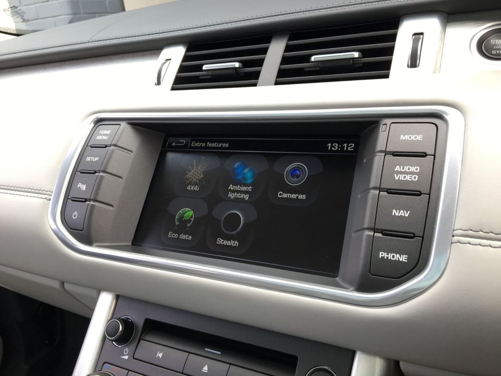 USED 2014 63 LAND ROVER RANGE ROVER EVOQUE 2.2 SD4 PRESTIGE 5d 190 BHP AUTO 