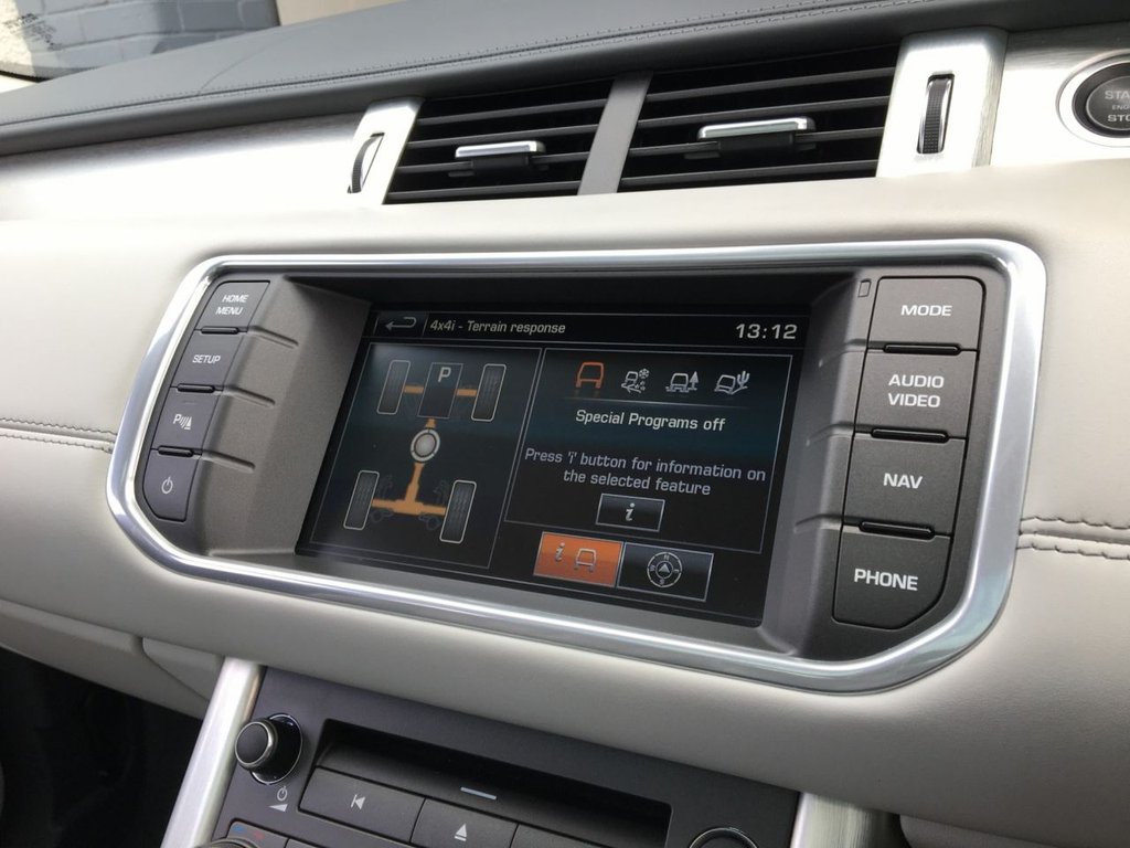 USED 2014 63 LAND ROVER RANGE ROVER EVOQUE 2.2 SD4 PRESTIGE 5d 190 BHP AUTO 