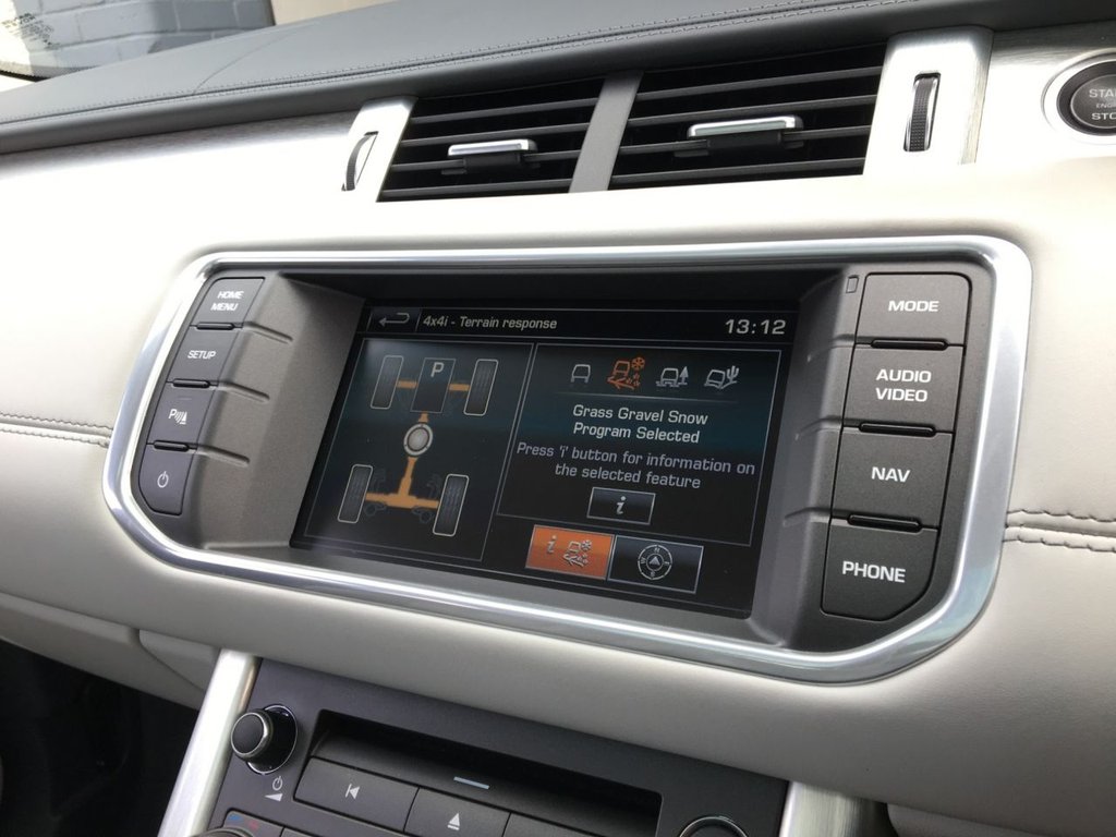 USED 2014 63 LAND ROVER RANGE ROVER EVOQUE 2.2 SD4 PRESTIGE 5d 190 BHP AUTO 