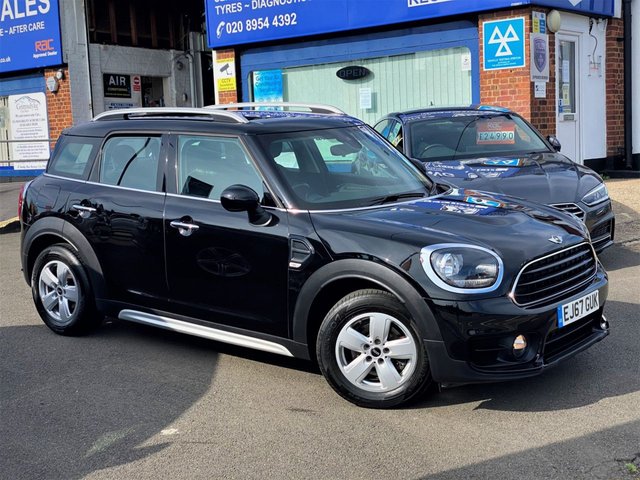 2017 67 MINI Countryman 1.5 COOPER 5d 134 BHP