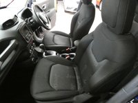 USED 2017 17 JEEP RENEGADE 1.6 M-JET SPORT 5d 119 BHP 1 OWNER FSH WARRANTY