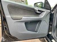 USED 2015 15 VOLVO XC60 2.0 D4 R-DESIGN 5d 188 BHP ESTATE