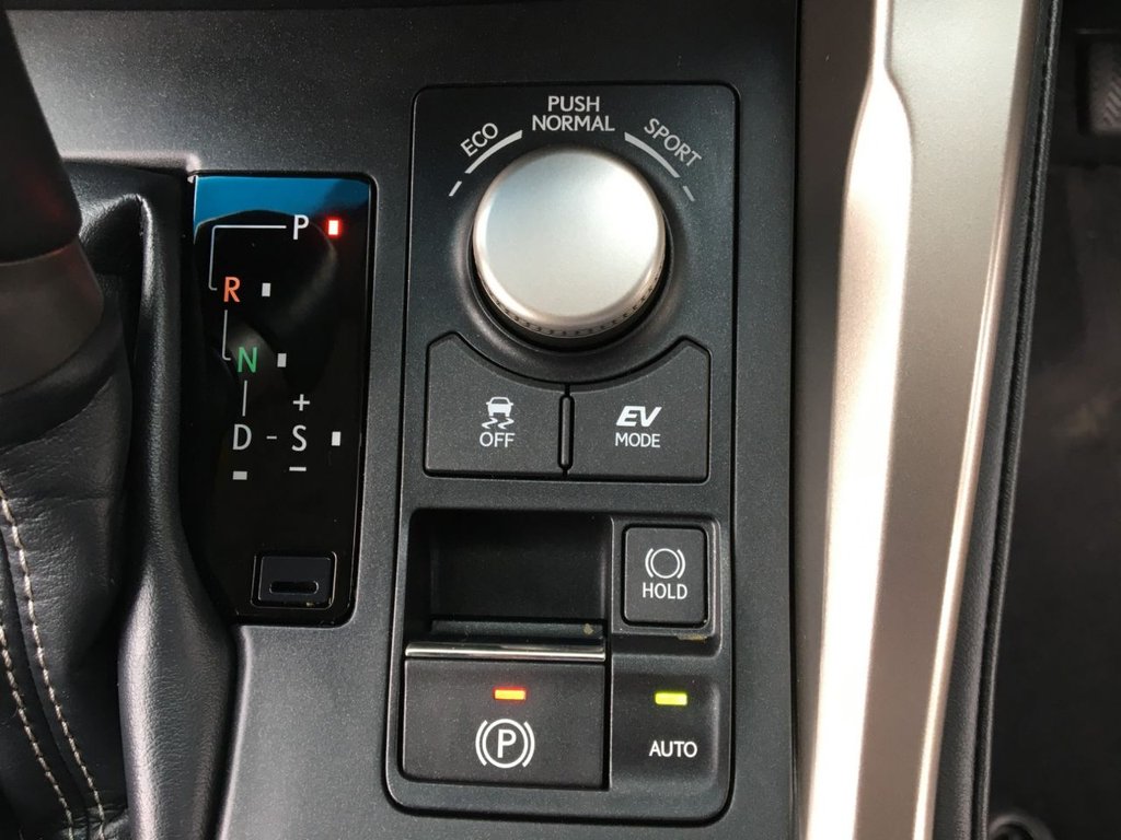 USED 2017 17 LEXUS NX 2.5 300H SPORT 5d 153 BHP 