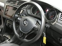 USED 2018 18 VOLKSWAGEN TIGUAN 2.0 SE NAV TDI BMT 5d 148 BHP SAT NAV CRUISE PARKING SENSORS