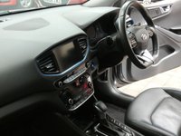 USED 2017 17 HYUNDAI IONIQ 1.6 PREMIUM SE 5d SAT NAV LEATHER HEATED SEATS VAT Q