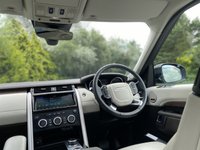 USED 2017 66 LAND ROVER DISCOVERY 2.0 SD4 HSE 5d 237 BHP Glass Panoramic Black Pack