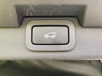 USED 2017 66 LAND ROVER DISCOVERY 2.0 SD4 HSE 5d 237 BHP Glass Panoramic Black Pack