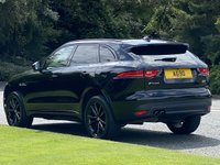 USED 2018 68 JAGUAR F-PACE 2.0 R-SPORT AWD 5d 177 BHP Glass Panoramic Black Pack