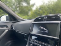 USED 2018 68 JAGUAR F-PACE 2.0 R-SPORT AWD 5d 177 BHP Glass Panoramic Black Pack