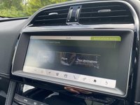 USED 2018 68 JAGUAR F-PACE 2.0 R-SPORT AWD 5d 177 BHP Glass Panoramic Black Pack