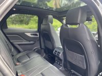 USED 2018 68 JAGUAR F-PACE 2.0 R-SPORT AWD 5d 177 BHP Glass Panoramic Black Pack