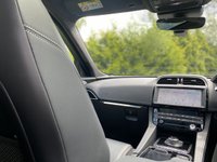 USED 2018 68 JAGUAR F-PACE 2.0 R-SPORT AWD 5d 177 BHP Glass Panoramic Black Pack