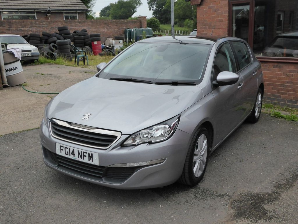 14 Peugeot 308 E Hdi Active 5 695