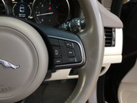 USED 2017 66 JAGUAR XF 2.0 PRESTIGE 4d 161 BHP 
