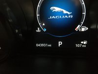 USED 2017 66 JAGUAR XF 2.0 PRESTIGE 4d 161 BHP 